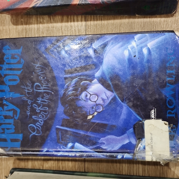 Harry Potter books - Picture 3 of 5